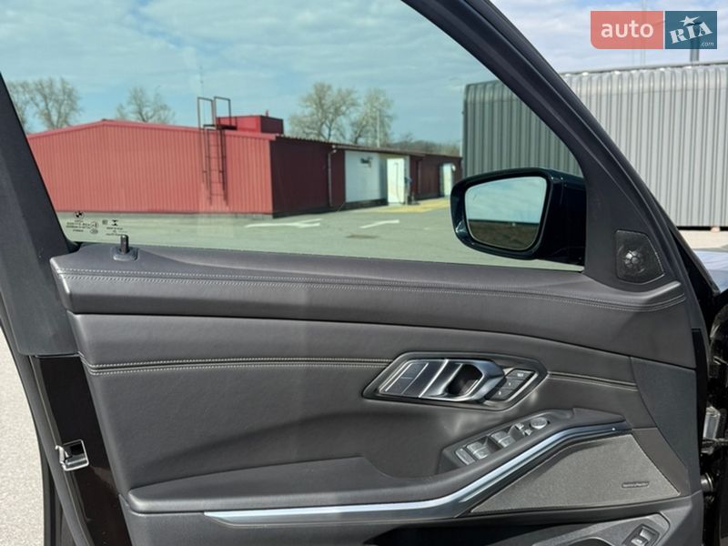 Седан BMW 3 Series 2020 в Киеве