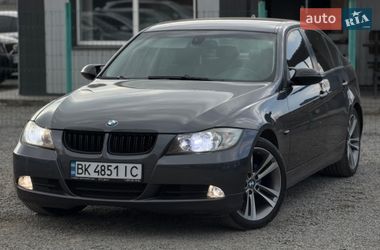 Седан BMW 3 Series 2006 в Ровно