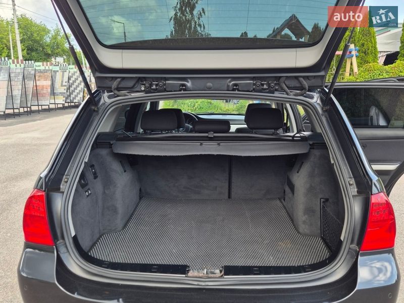 Универсал BMW 3 Series 2010 в Киеве