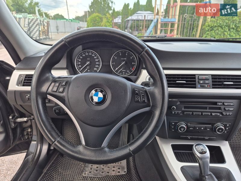 Универсал BMW 3 Series 2010 в Киеве
