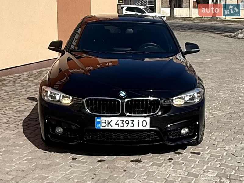Седан BMW 3 Series 2013 в Ровно