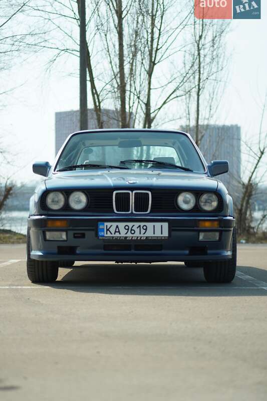 Седан BMW 3 Series 1985 в Киеве