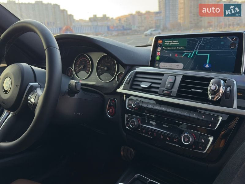 Седан BMW 3 Series 2015 в Киеве