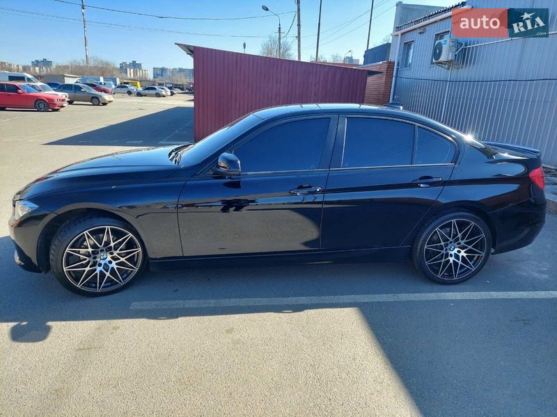 Седан BMW 3 Series 2013 в Кривому Розі