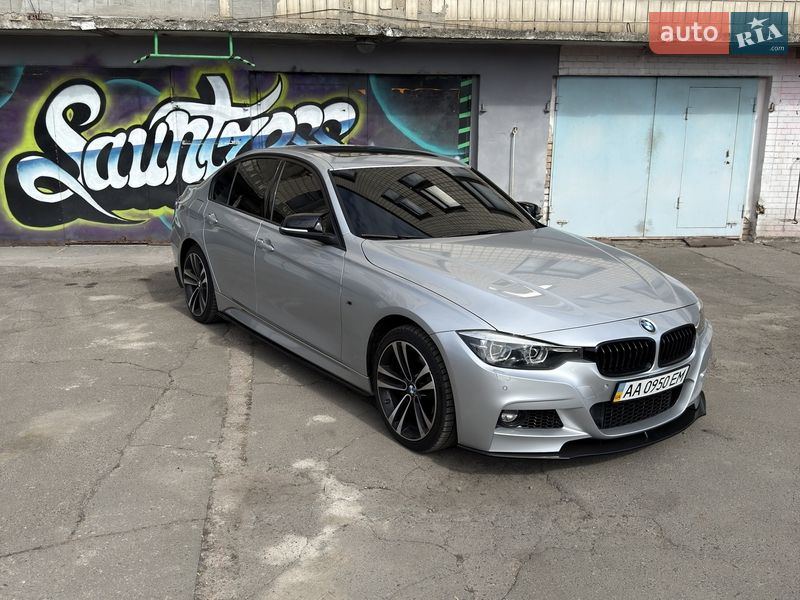 Седан BMW 3 Series 2018 в Киеве