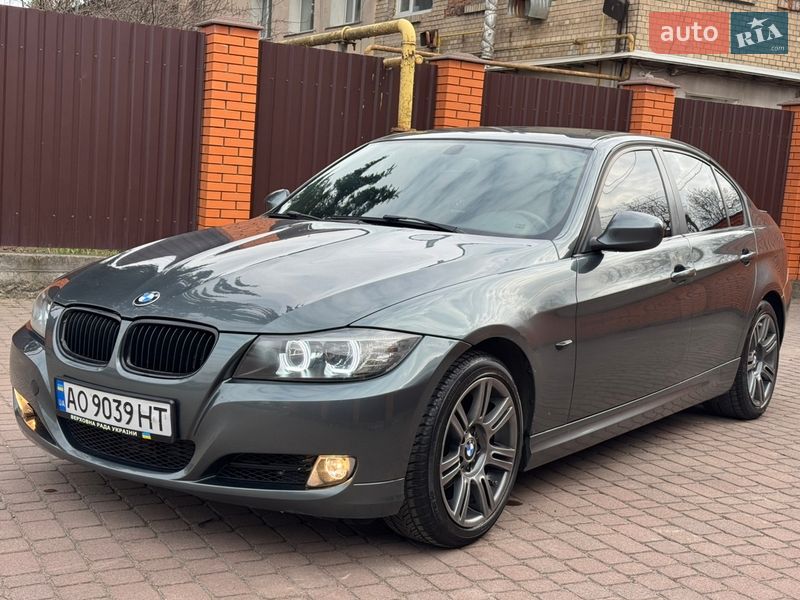 Седан BMW 3 Series 2009 в Хмельницком