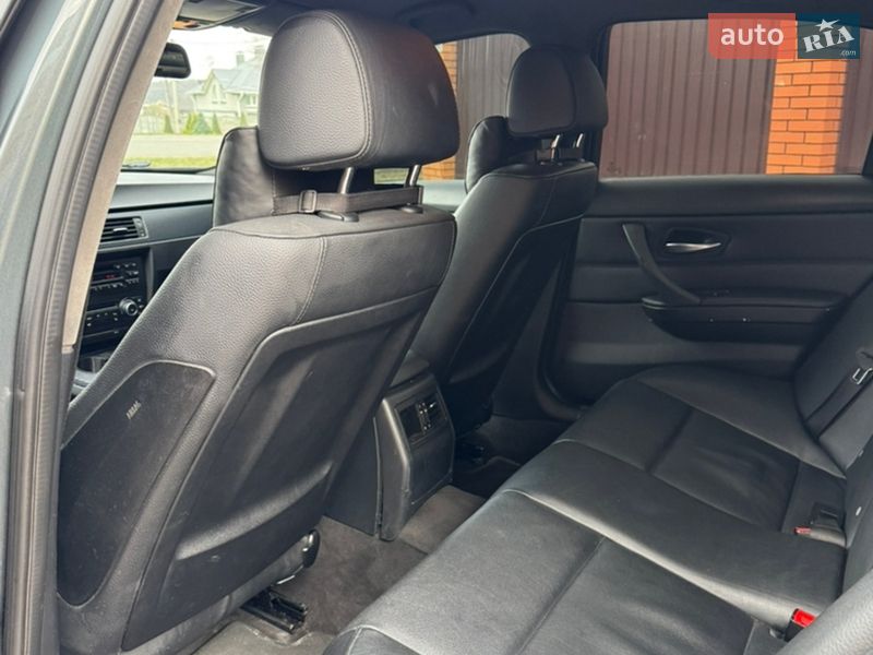 Седан BMW 3 Series 2009 в Хмельницком