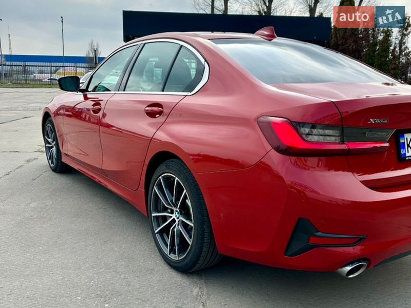 Седан BMW 3 Series 2022 в Киеве