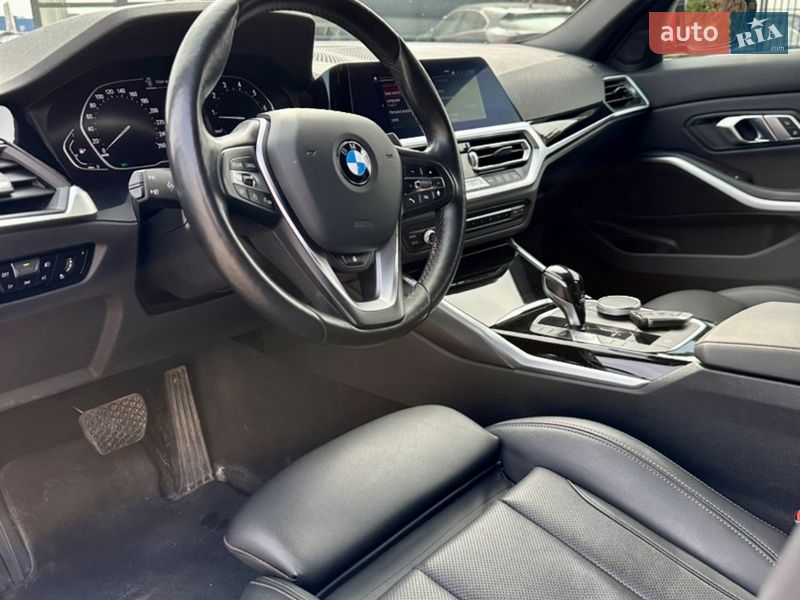 Седан BMW 3 Series 2022 в Киеве