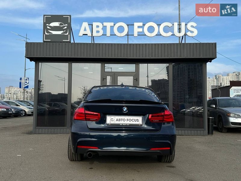 Седан BMW 3 Series 2016 в Киеве