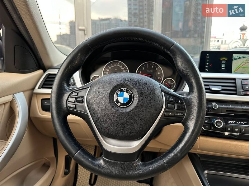 Седан BMW 3 Series 2016 в Киеве