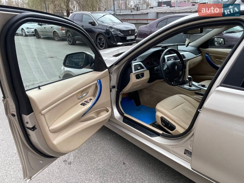 Седан BMW 3 Series 2012 в Киеве