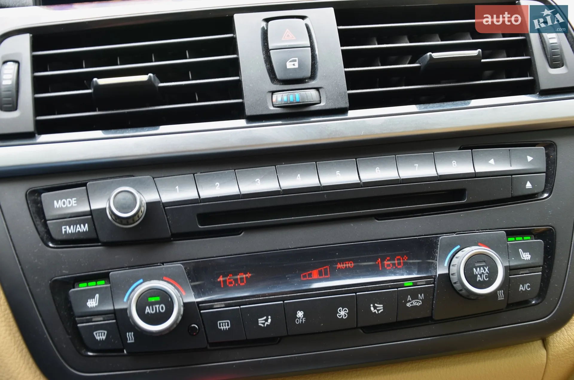 2012 BMW 3er - мініатюра 31