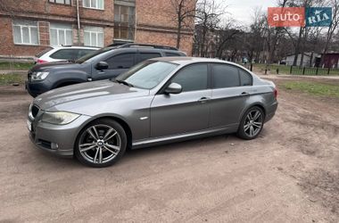 Седан BMW 3 Series 2009 в Черкасах