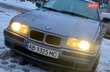 Седан BMW 3 Series 1996 в Виннице