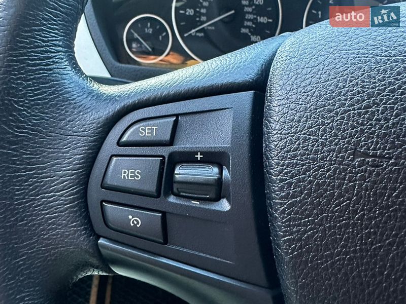 Седан BMW 3 Series 2017 в Луцке