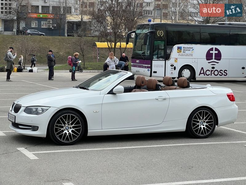 Кабриолет BMW 3 Series 2010 в Киеве фото 4 Кабриолет BMW 3 Series 2010 в Киеве