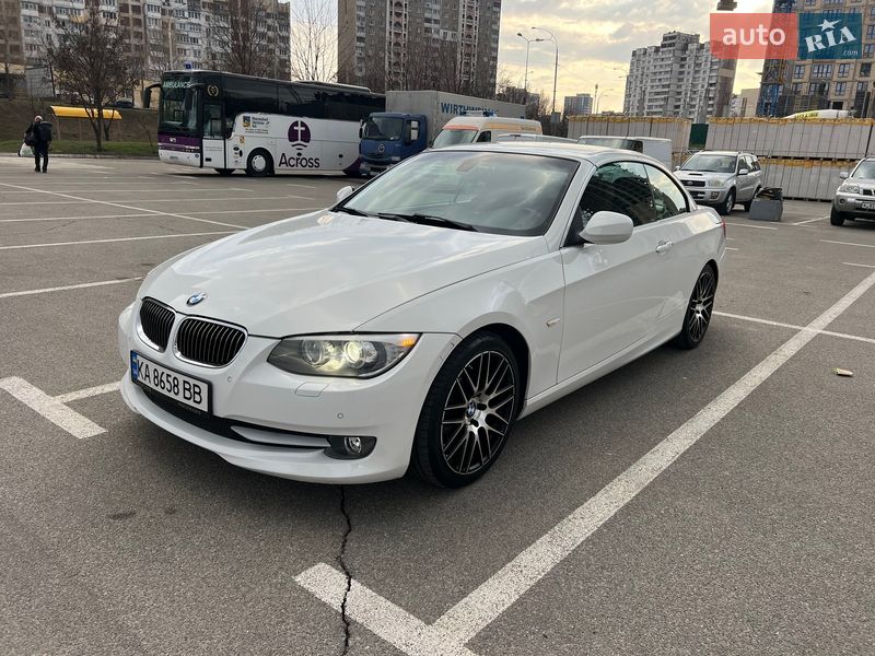 Кабриолет BMW 3 Series 2010 в Киеве фото 13 Кабриолет BMW 3 Series 2010 в Киеве