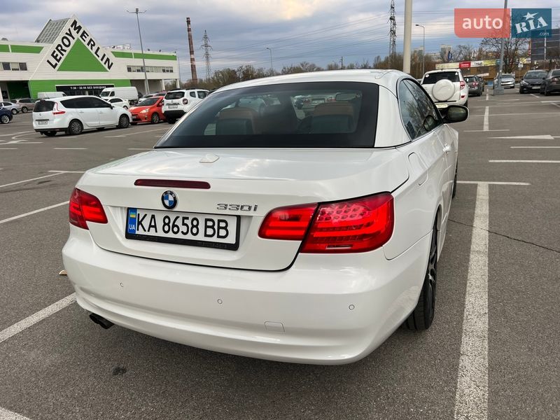 Кабриолет BMW 3 Series 2010 в Киеве фото 17 Кабриолет BMW 3 Series 2010 в Киеве