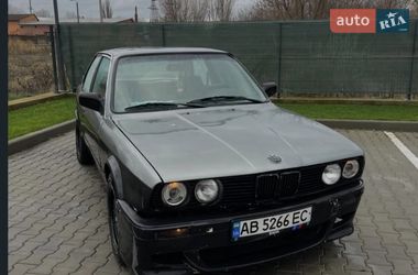 Купе BMW 3 Series 1986 в Виннице