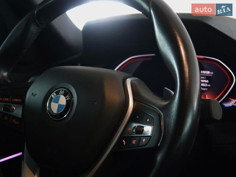 Седан BMW 3 Series 2019 в Харкові