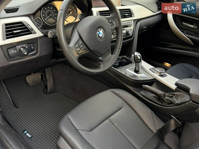 Седан BMW 3 Series 2017 в Лубнах