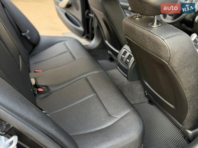 Седан BMW 3 Series 2017 в Лубнах