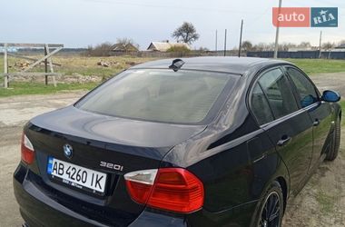 Седан BMW 3 Series 2005 в Рівному