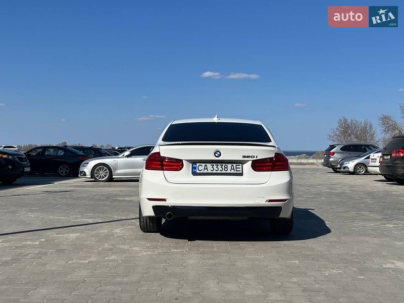 Седан BMW 3 Series 2013 в Черкассах