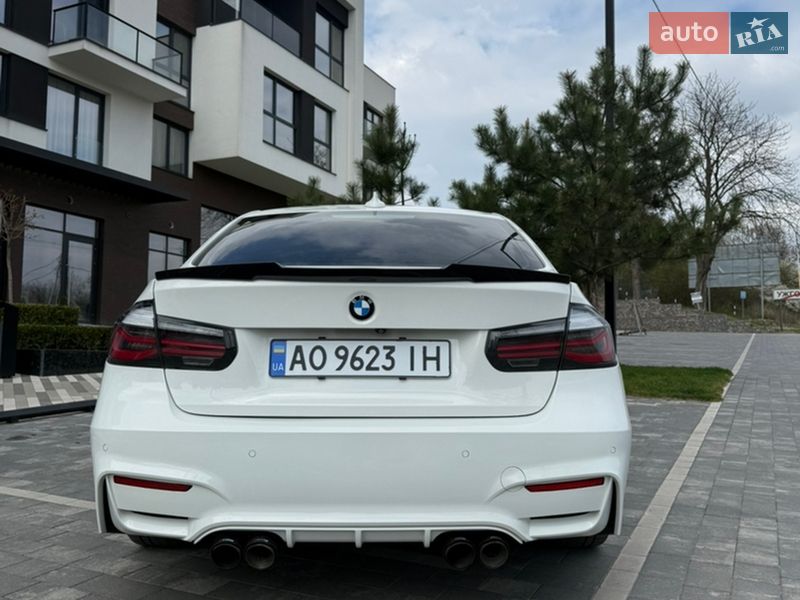 Седан BMW 3 Series 2017 в Ужгороді