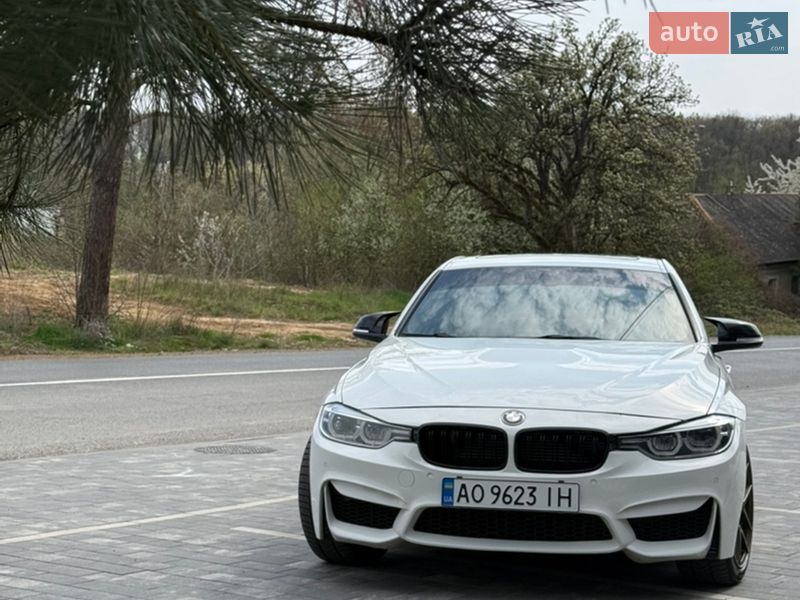 Седан BMW 3 Series 2017 в Ужгороді