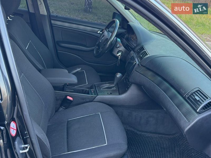 Седан BMW 3 Series 2003 в Запоріжжі