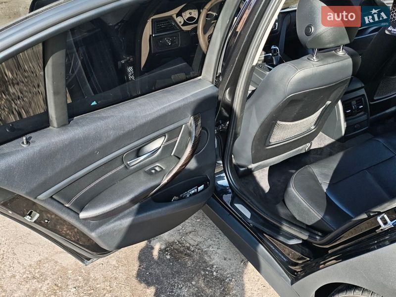 Седан BMW 3 Series 2012 в Киеве
