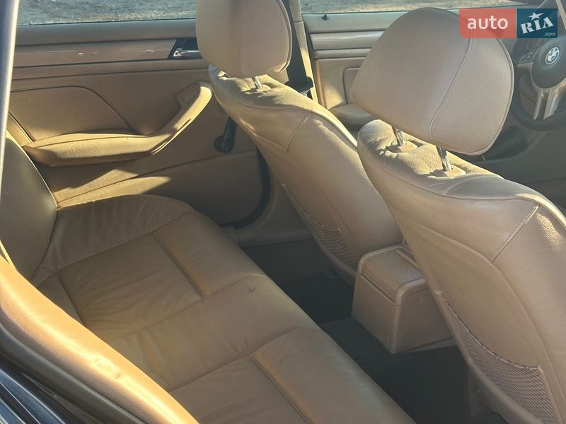 Универсал BMW 3 Series 2000 в Ровно