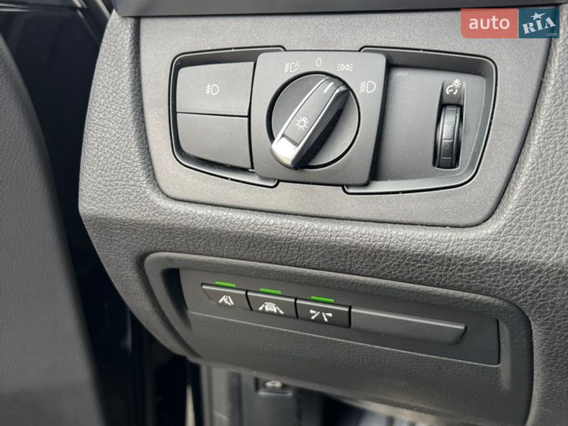 Седан BMW 3 Series 2017 в Ковелі