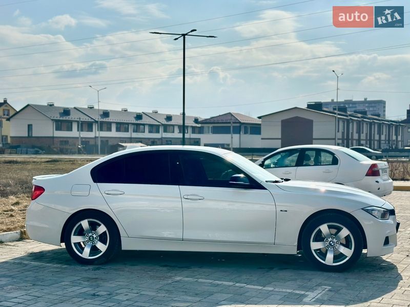 Седан BMW 3 Series 2013 в Ірпені