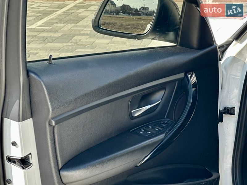 Седан BMW 3 Series 2013 в Ірпені