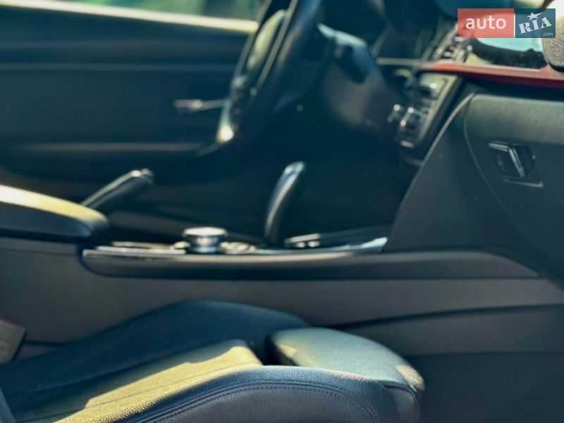 Седан BMW 3 Series 2013 в Ірпені