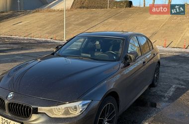Седан BMW 3 Series 2015 в Киеве