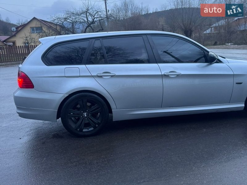 Универсал BMW 3 Series 2010 в Дрогобыче