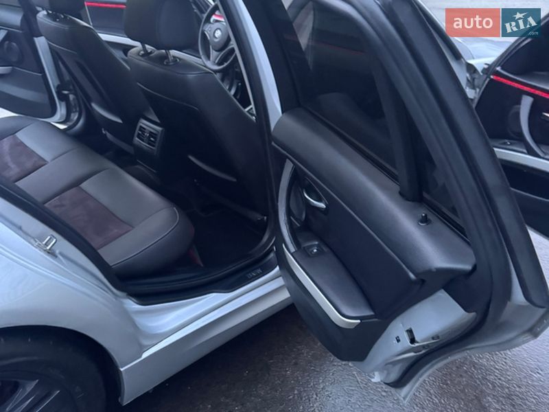 Универсал BMW 3 Series 2010 в Дрогобыче