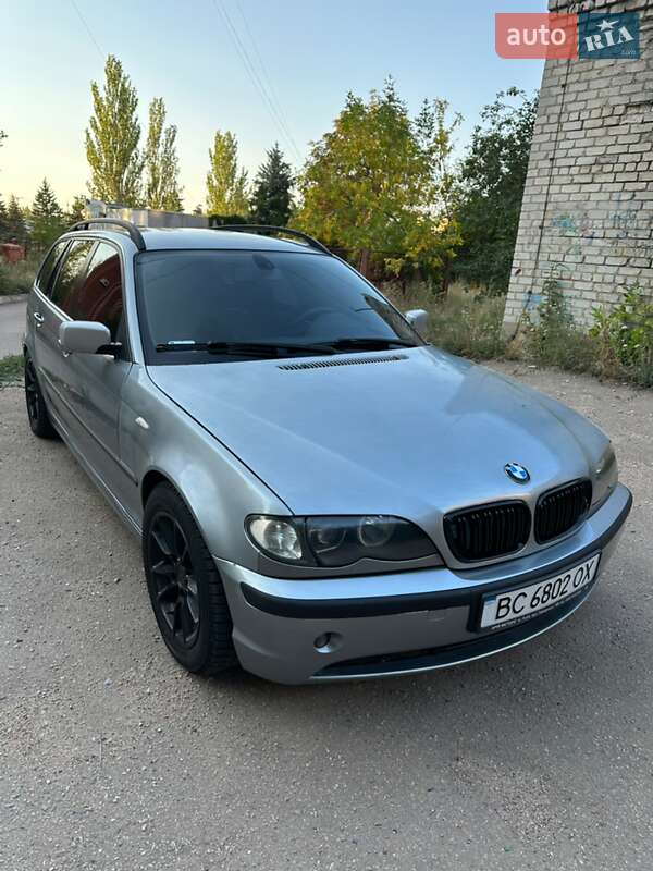 BMW 3 Series 2004