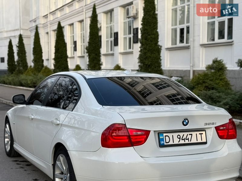 Седан BMW 3 Series 2010 в Белой Церкви