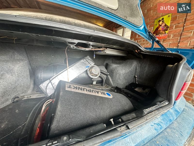 Седан BMW 3 Series 1991 в Охтирці