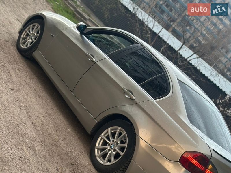 Седан BMW 3 Series 2007 в Каменском