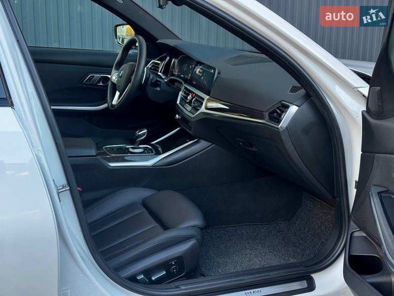 Седан BMW 3 Series 2019 в Днепре