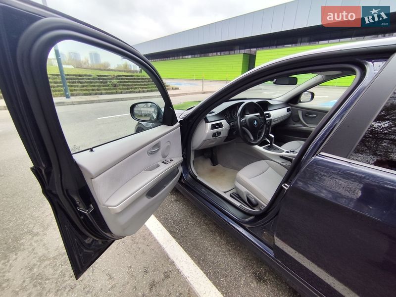 Седан BMW 3 Series 2009 в Києві фото 9 Седан BMW 3 Series 2009 в Києві