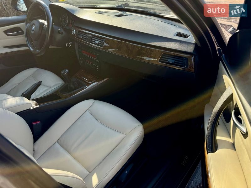Седан BMW 3 Series 2005 в Києві