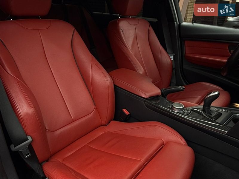 Седан BMW 3 Series 2015 в Харкові