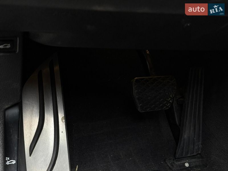 Седан BMW 3 Series 2015 в Харкові